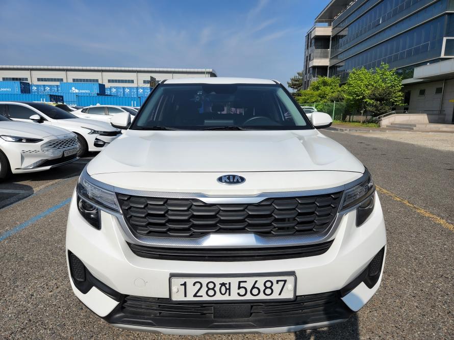 셀토스1.6 가솔린트렌디2WD/보증금 120만원/월 519,000원/무심사 중고차 장기렌트