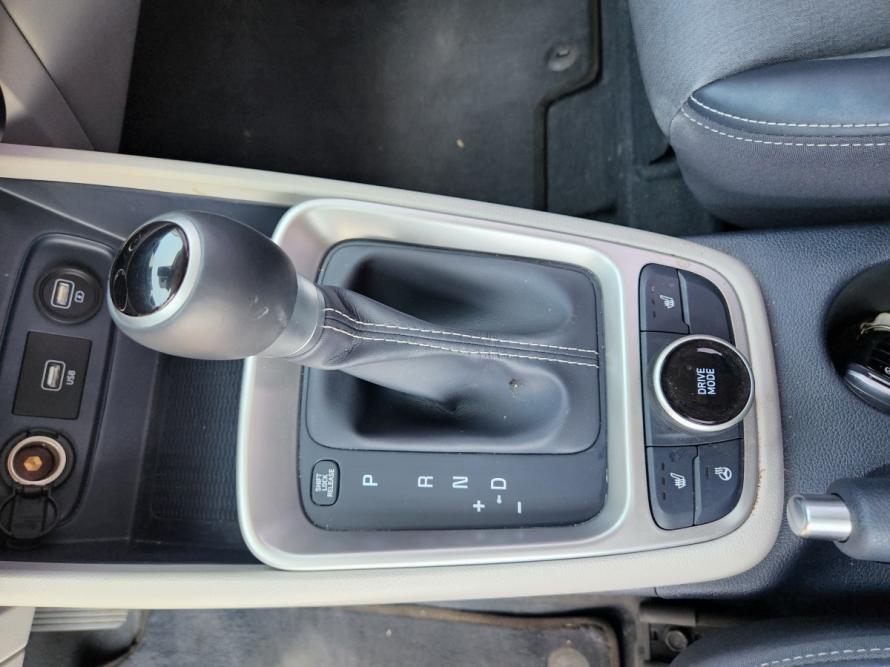 베뉴 가솔린 1.6 모던 2WD/473,000 원/무심사 중고차 장기렌트